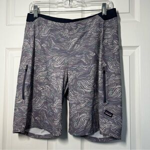 Patagonia Tyrolene Gray Pattern Bike Shorts Size 12